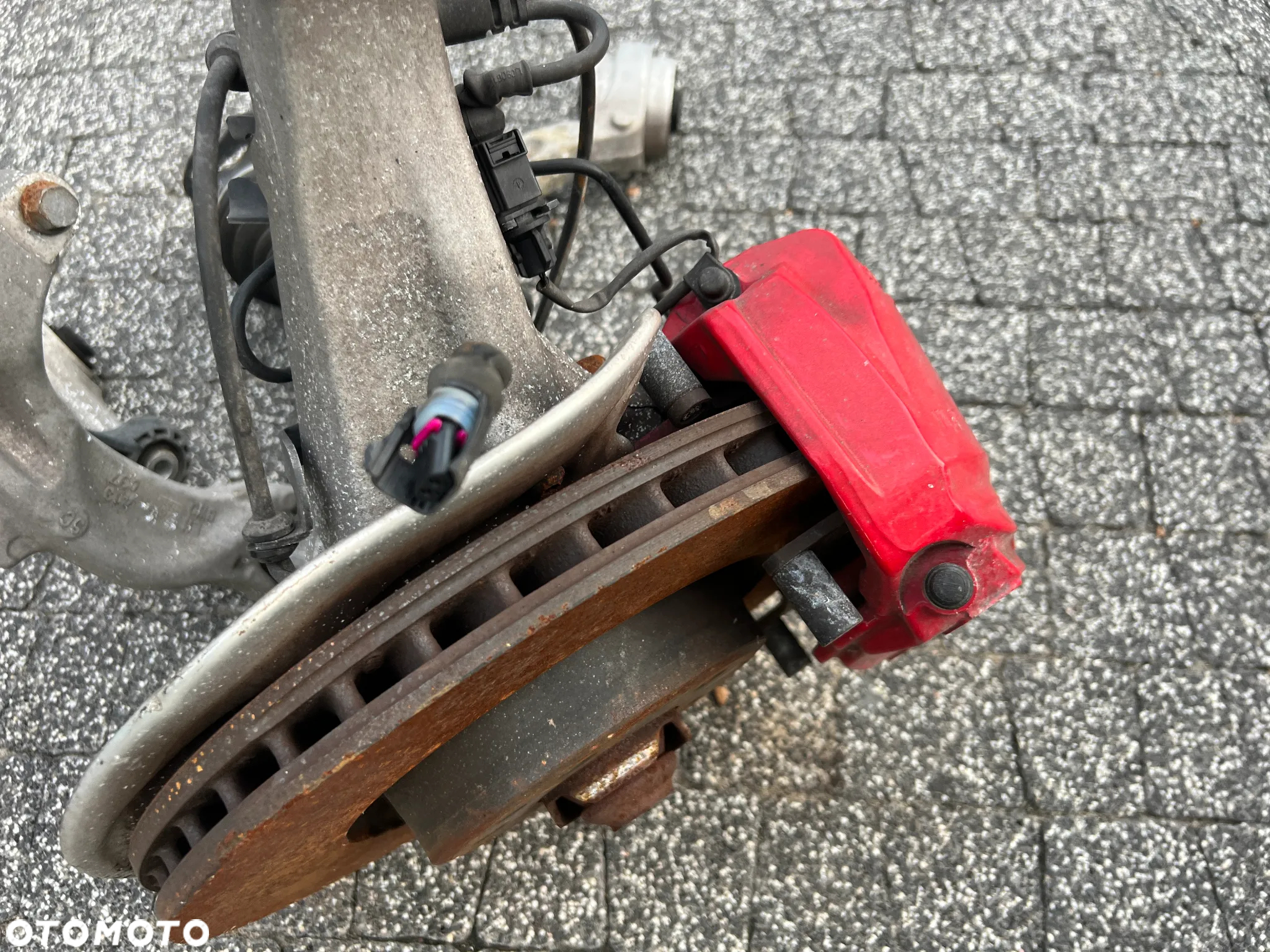 ZWROTNICA LEWA WAHACZ AMORTYZATOR AUDI A4 B9 A5 8W lift S LINE 8W0407559 - 8