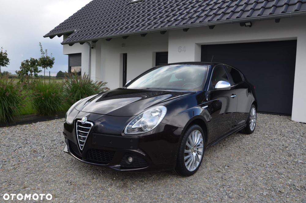 Alfa Romeo Giulietta 2.0 JTDM Distinctive - 1