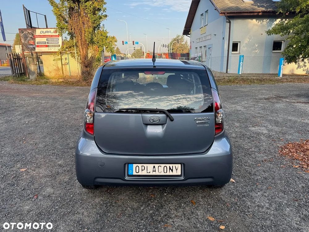 Daihatsu Sirion - 9