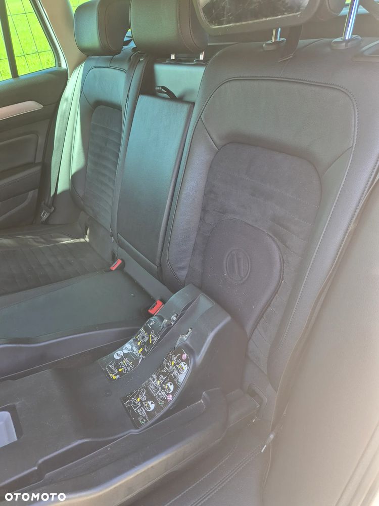 Volkswagen Passat 2.0 TDI SCR DSG Highline - 12