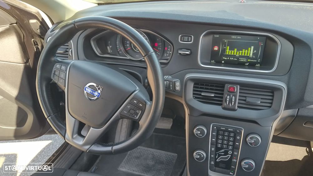 Volvo V40 2.0 D2 Kinetic Geartronic - 6