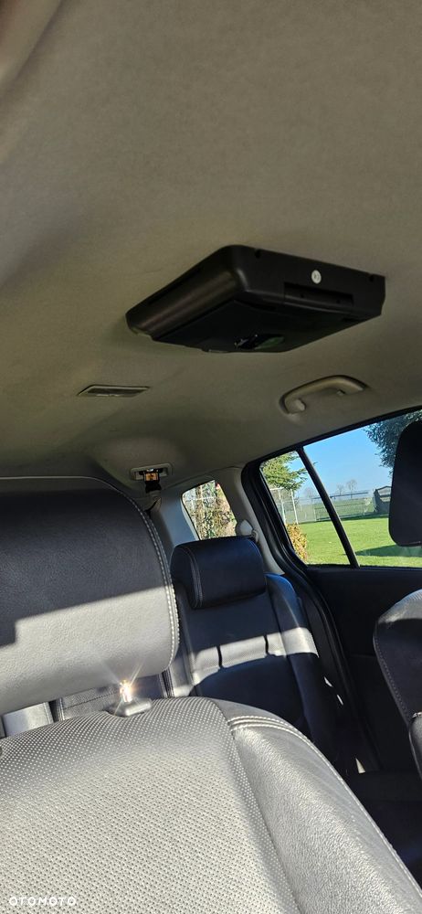 Mazda 5 2.0 Exclusive + - 24