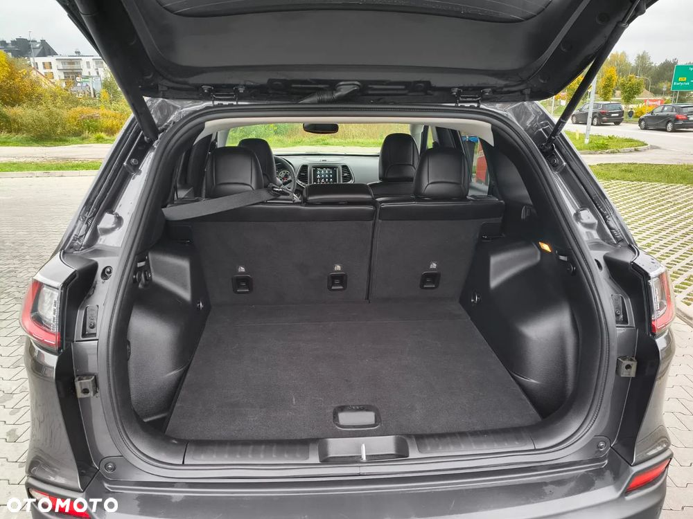 Jeep Cherokee - 7