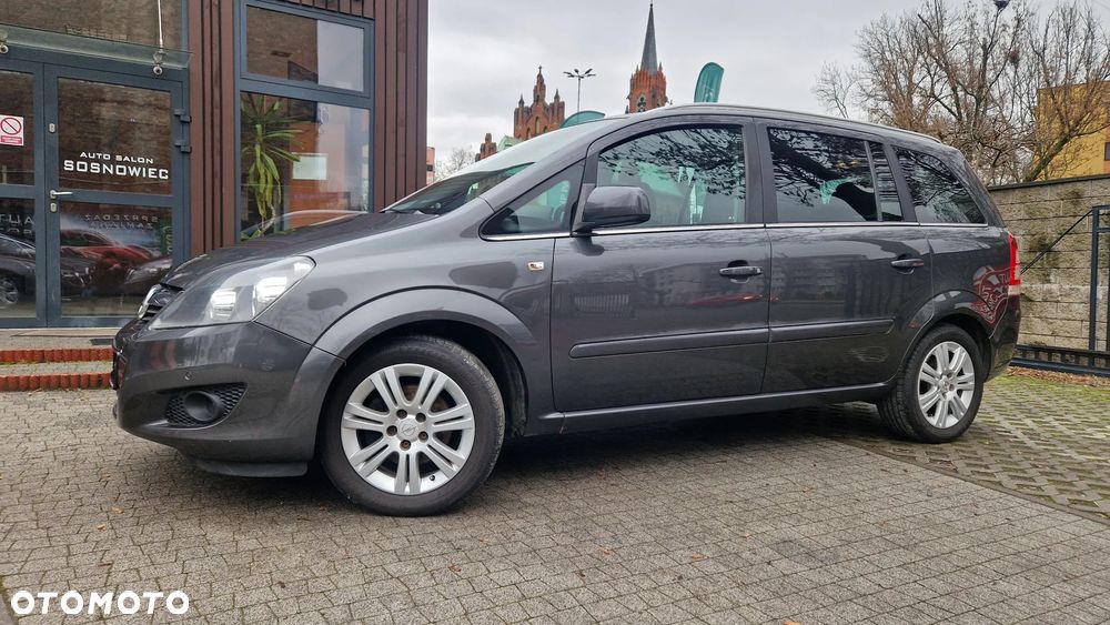 Opel Zafira - 9