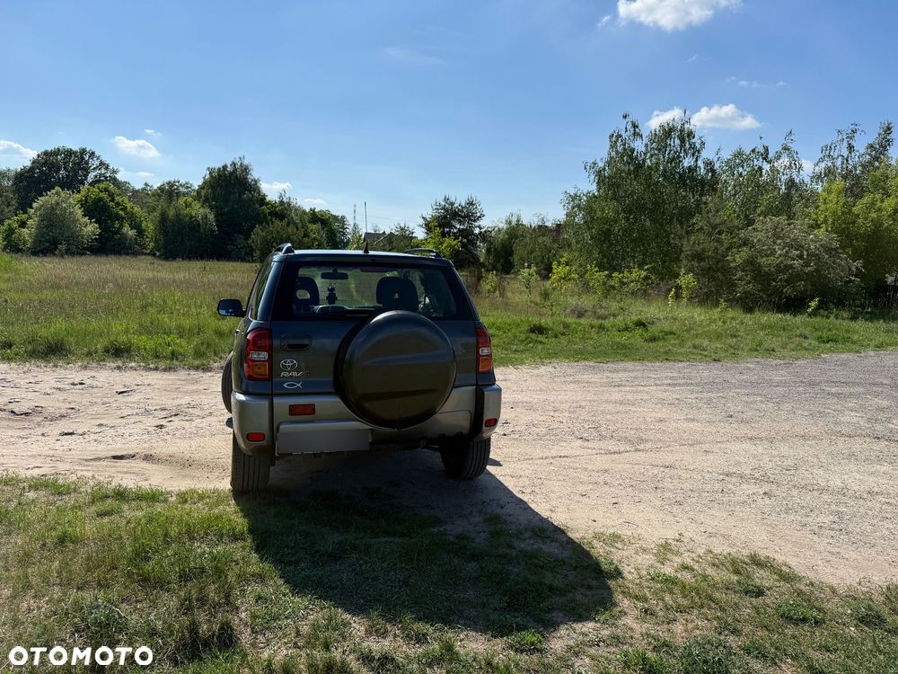 Toyota RAV4 4x2 - 4