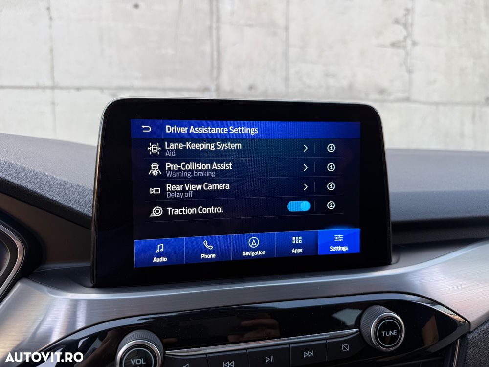 Ford Kuga - 22