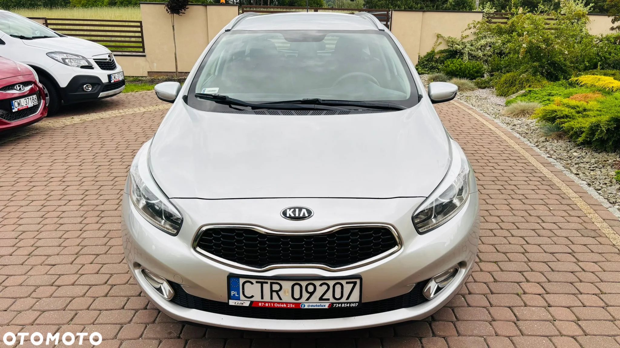 Kia Ceed - 32