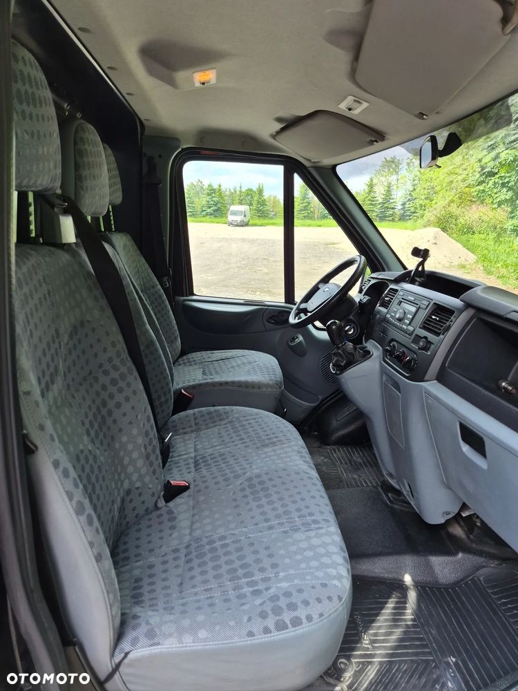 Ford Transit - 10