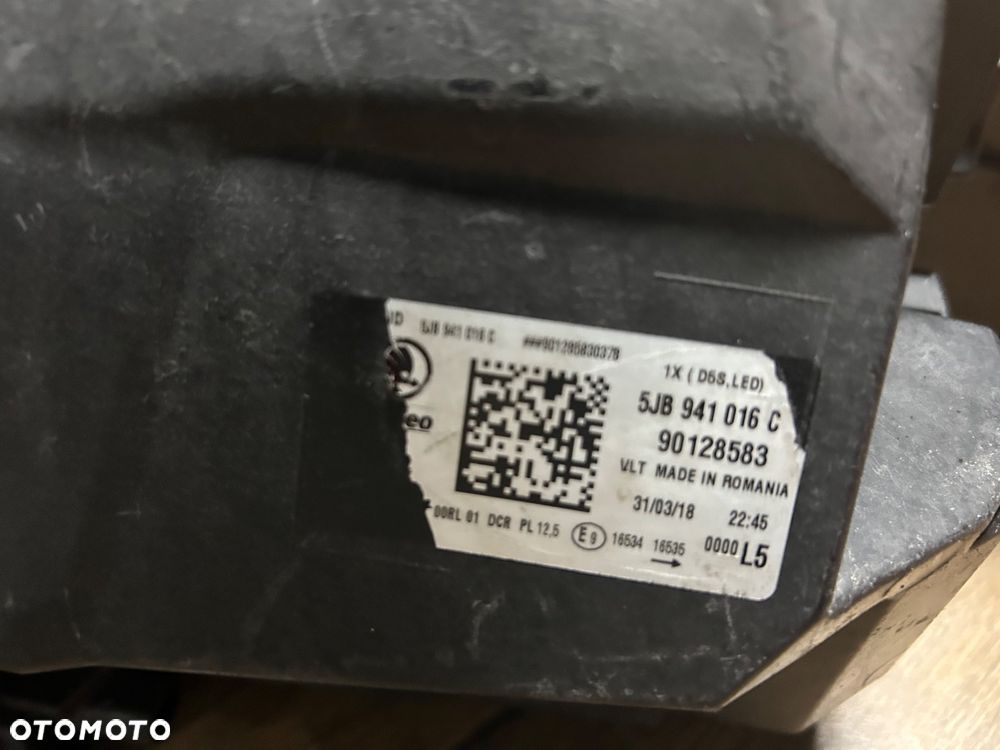 LAMPA PRAWY PRZOD 5JB941016C SKODA RAPID - 3