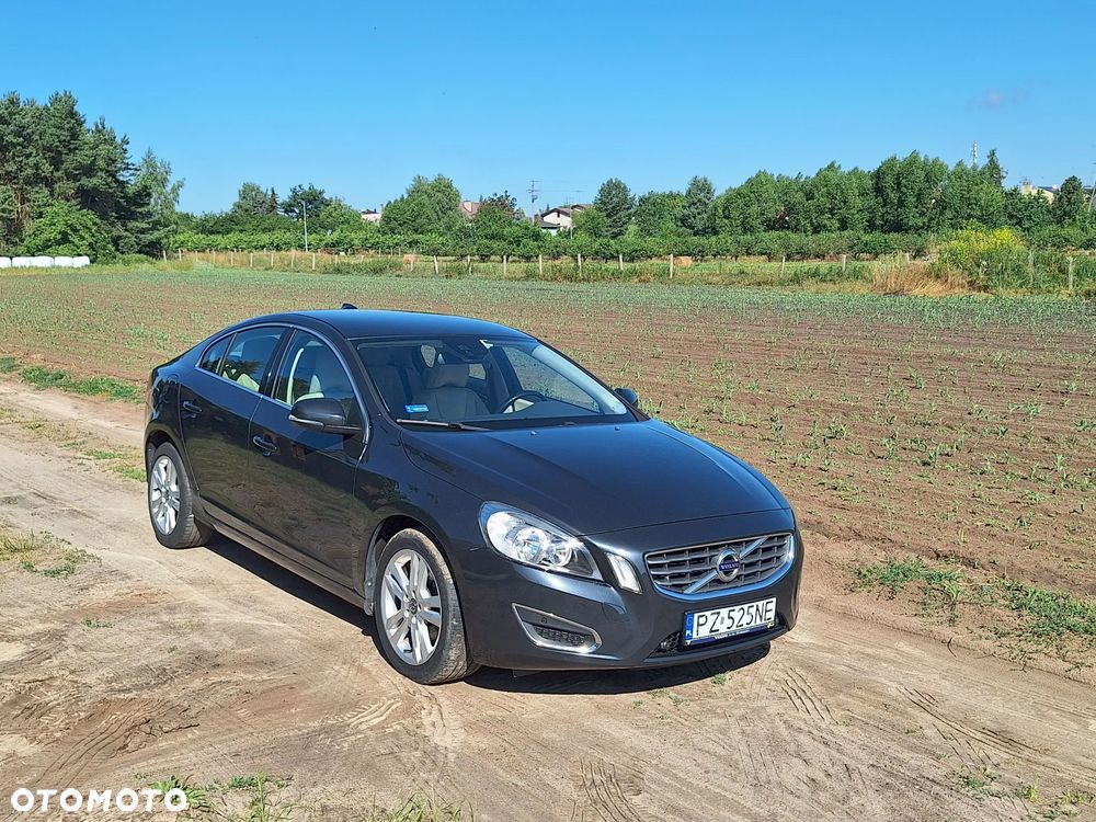 Volvo S60 D3 Geartronic Momentum - 6