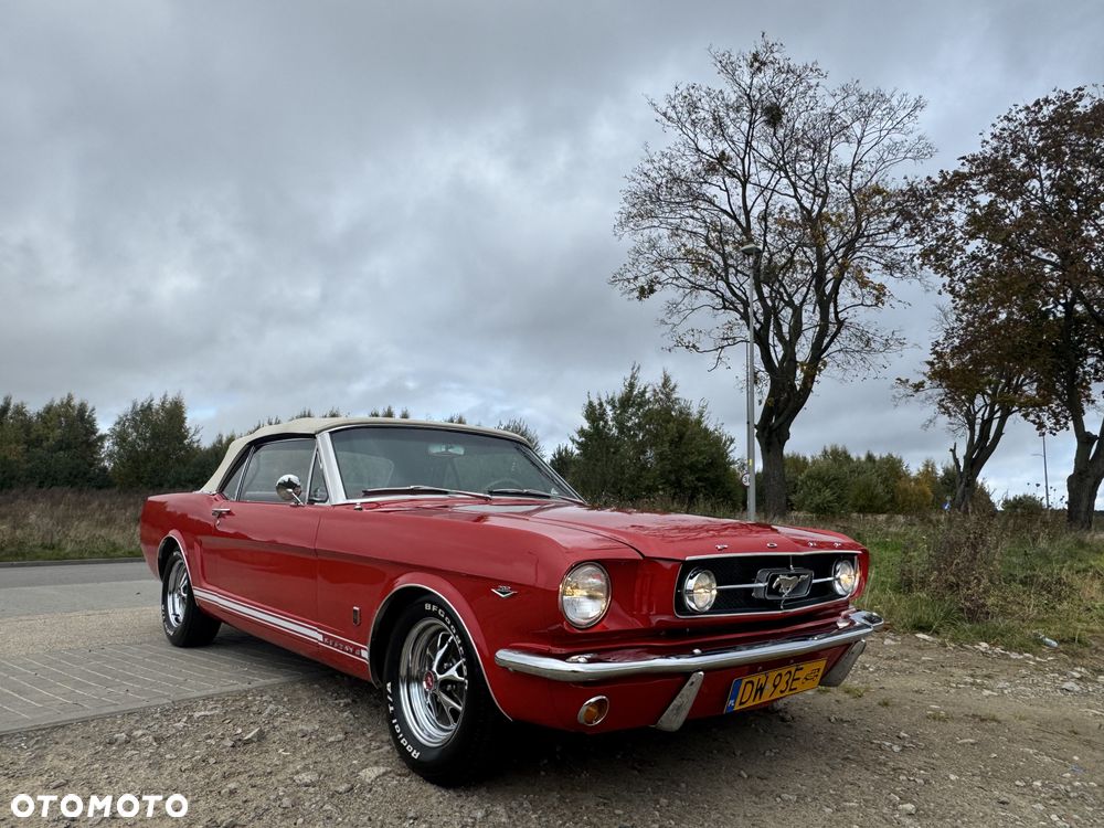 Ford Mustang - 2