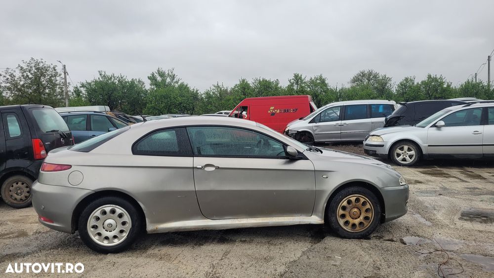 dezmembrez alfa romeo gt - 4