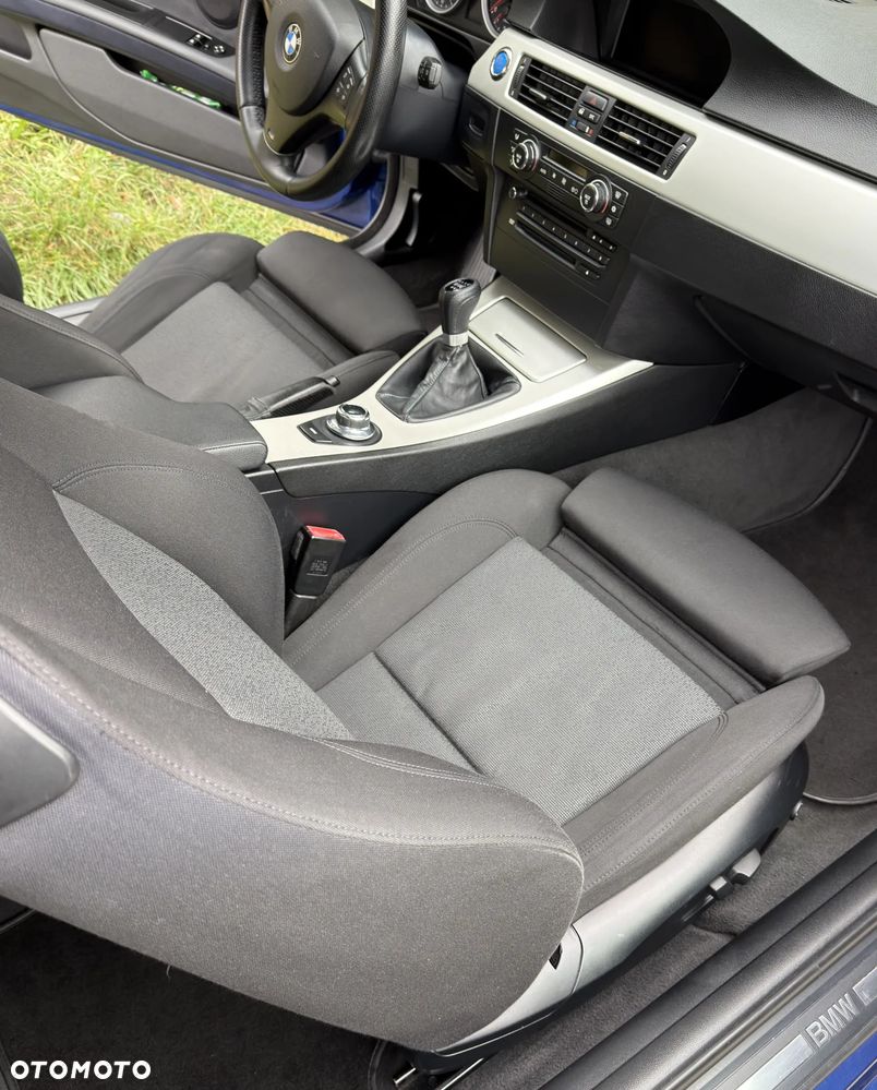 BMW Seria 3 - 24