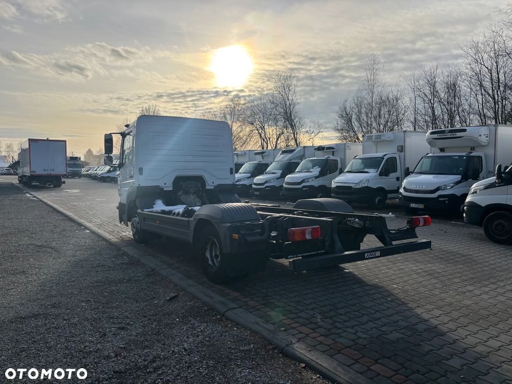 Mercedes-Benz Atego Krótki rozstaw osi Wywrot Kiper Blokada mostu Hakowiec Skibicki King  818 821 921 1018 1221 1218 1224 1523 1527 - 3