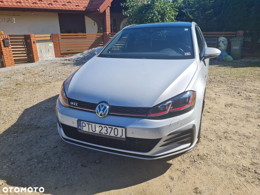 Volkswagen Golf GTI (BlueMotion Technology) DSG Performance - 18