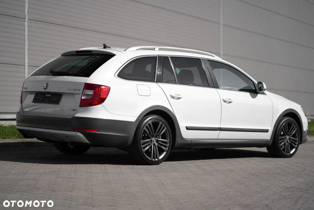 Skoda Superb 2.0 TDI Platinum Outdoor DSG - 7