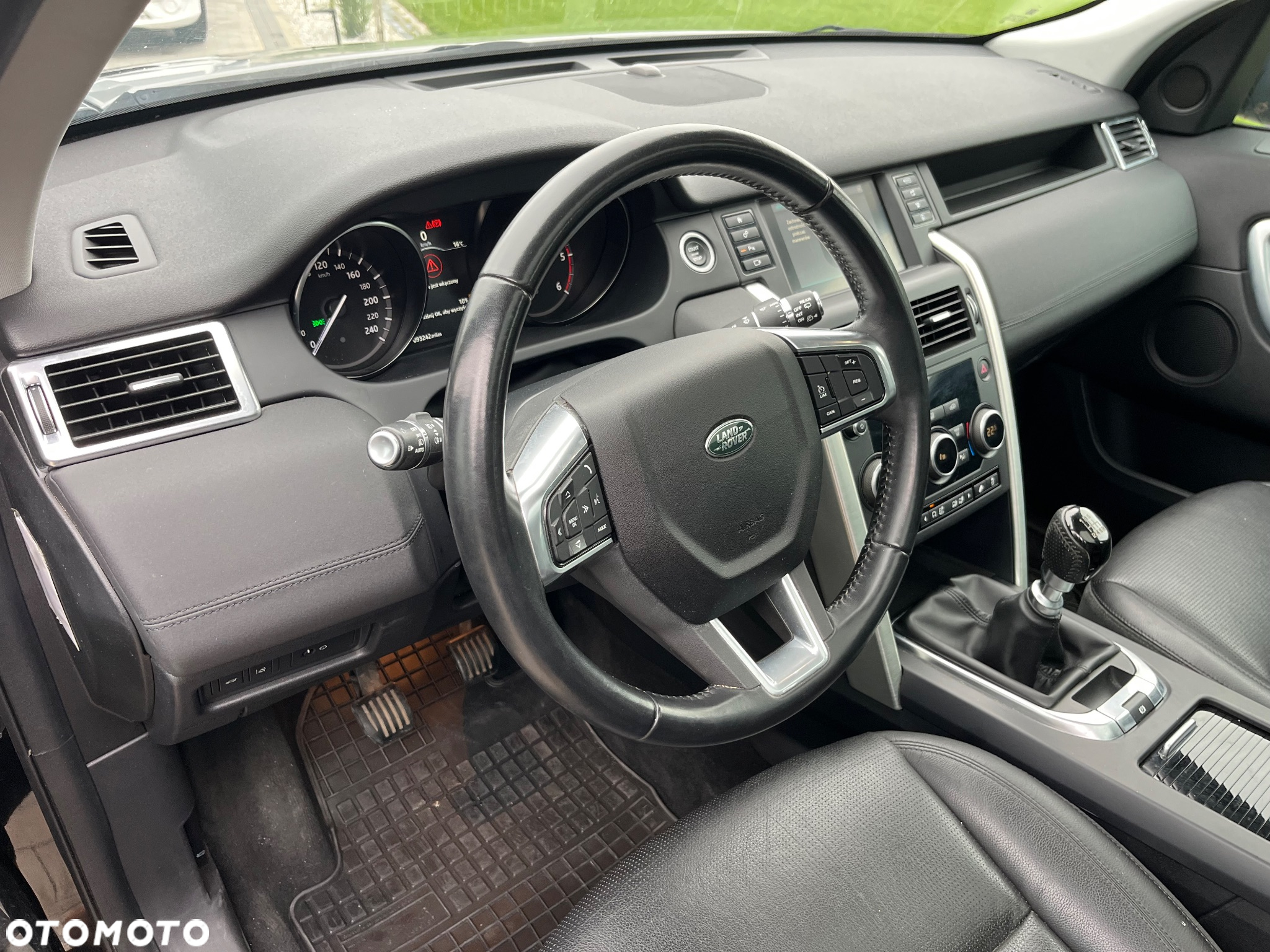 Land Rover Discovery Sport 2.0 eD4 HSE - 12