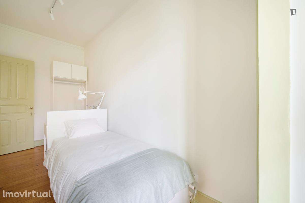 Quarto - localizado em Alcântara Lisbon - Grande imagem: 3/22