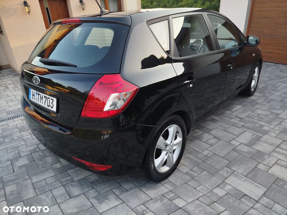 Kia Ceed 1.6 CVVT Vision - 4