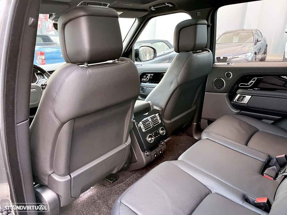 Land Rover Range Rover P400e Plug-in Vogue - 27