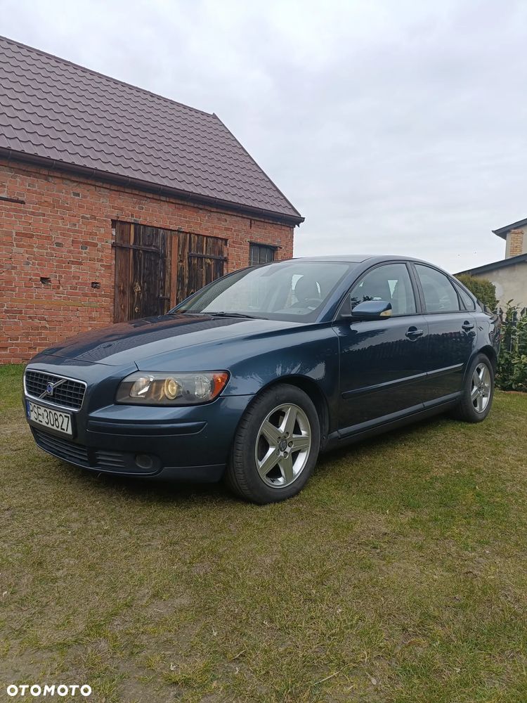 Volvo S40 2.0D Momentum - 3