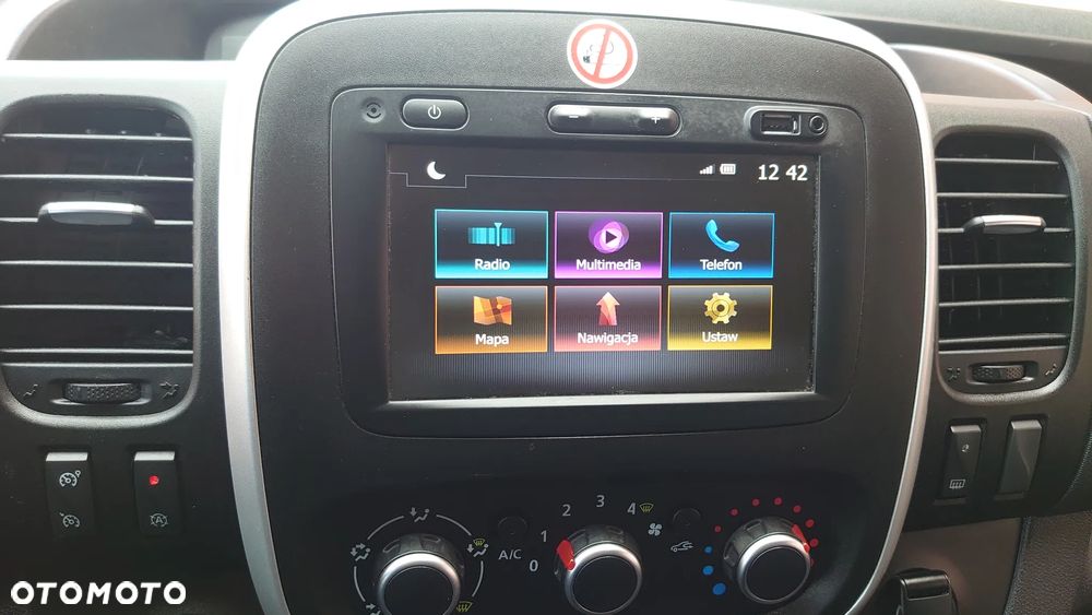 Renault Trafic - 12