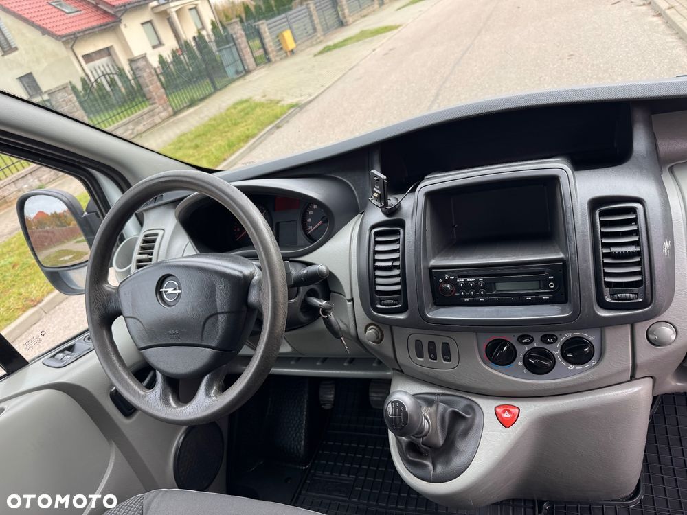 Opel Vivaro - 26