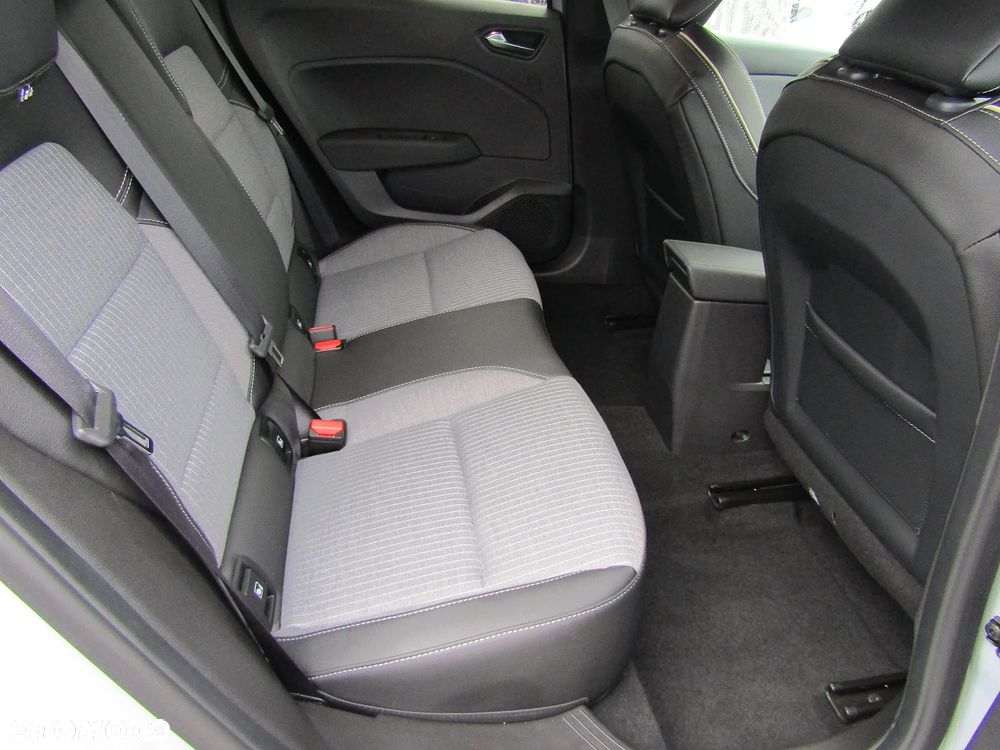 Renault Clio 1.0 TCe Techno - 15