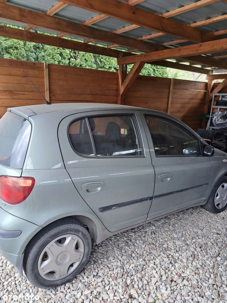 Toyota Yaris 1.3 Sol - 9