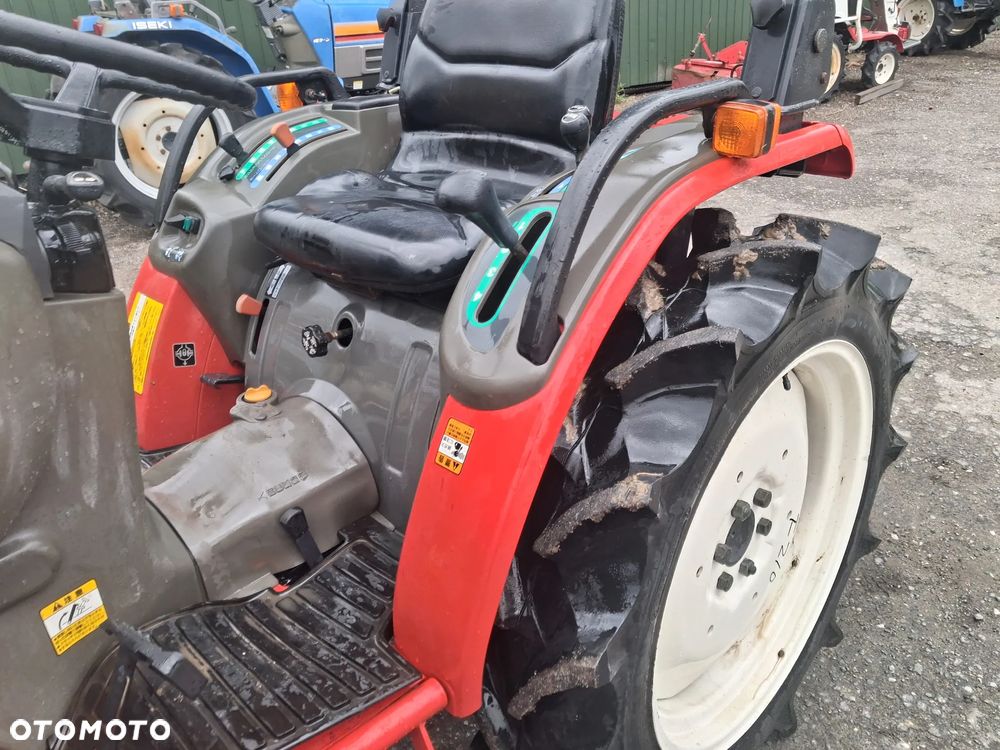 Yanmar F210 - 6