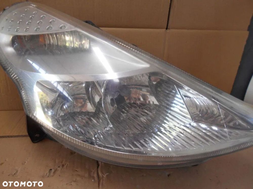 CITROEN PLURIER LAMPA PRZÓD PRAWA - 2