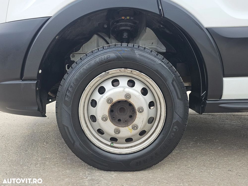 Ford TRANSIT - 12