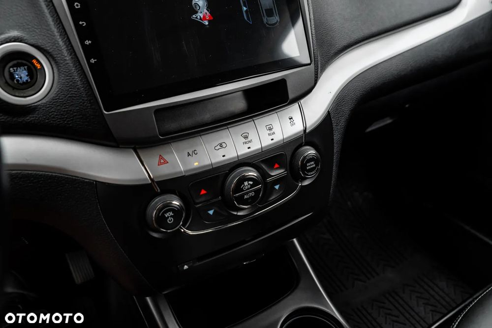 Fiat Freemont 3.6 V6 Lounge - 33