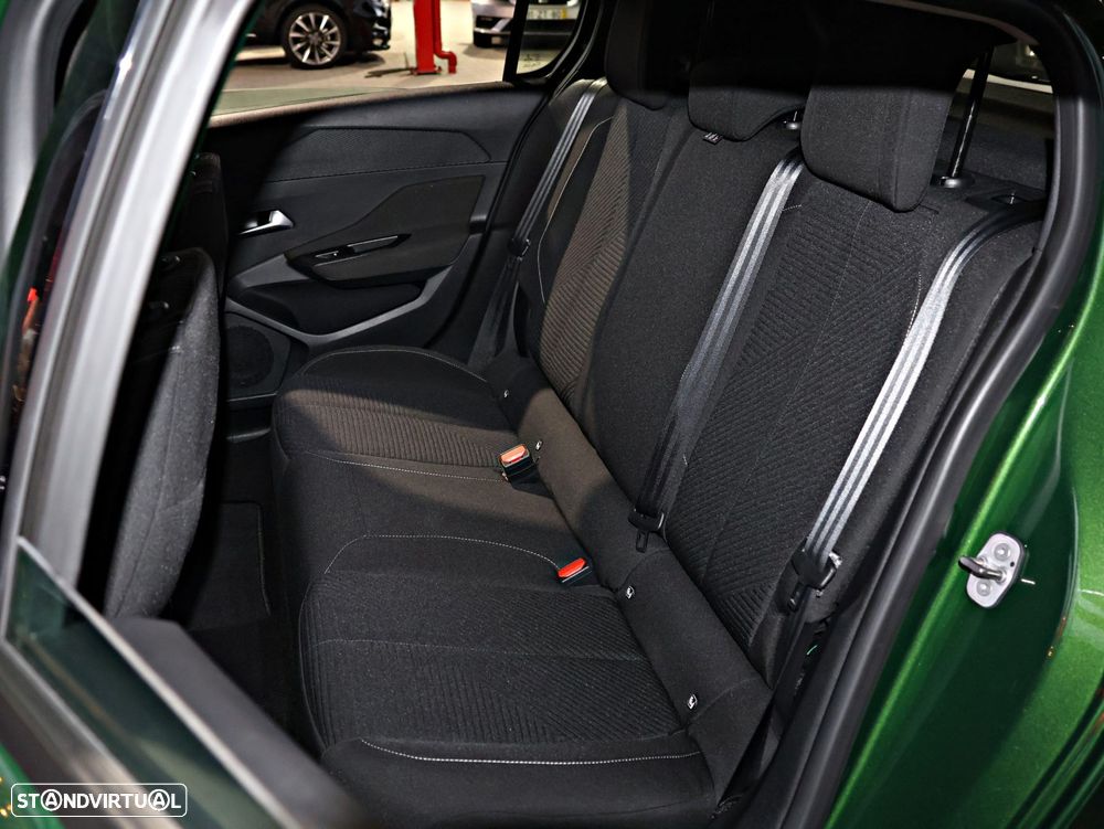 Peugeot 308 1.2 PureTech Active Pack - 28