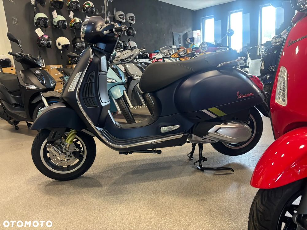 Vespa GTS - 7