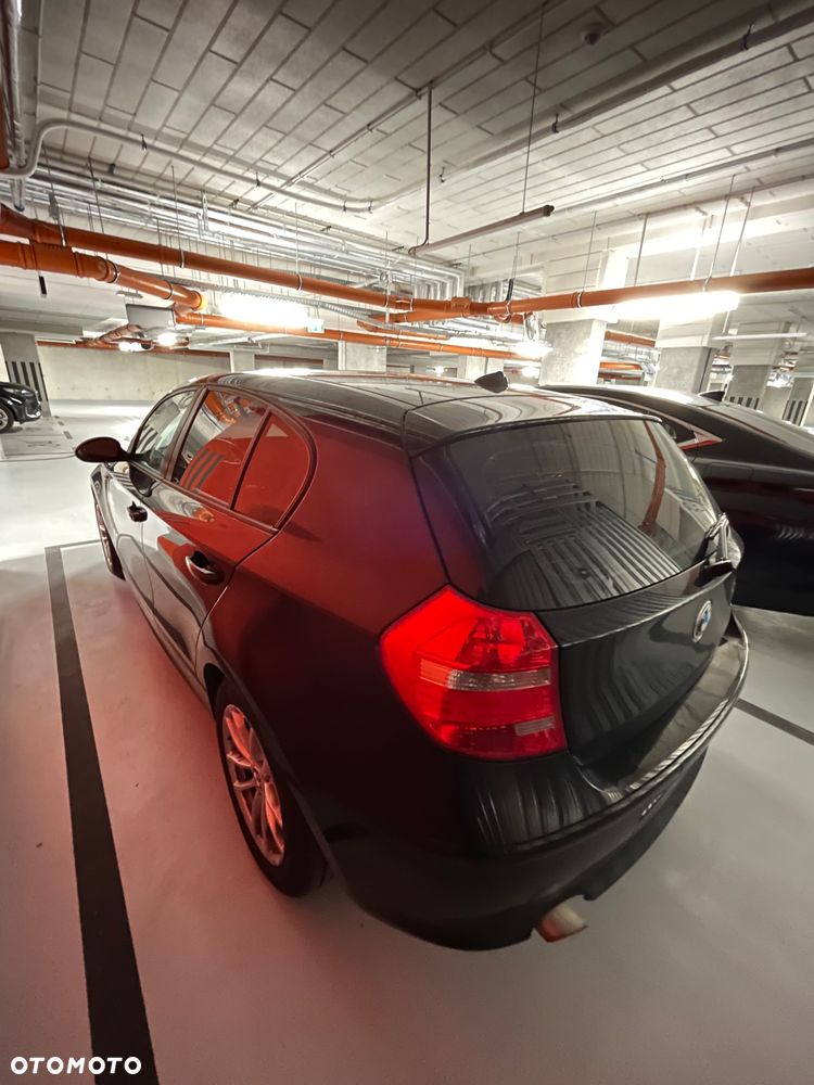 BMW Seria 1 116d DPF - 11