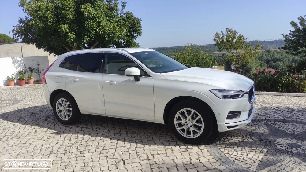 Volvo XC 60 2.0 D4 Momentum Geartronic - 26