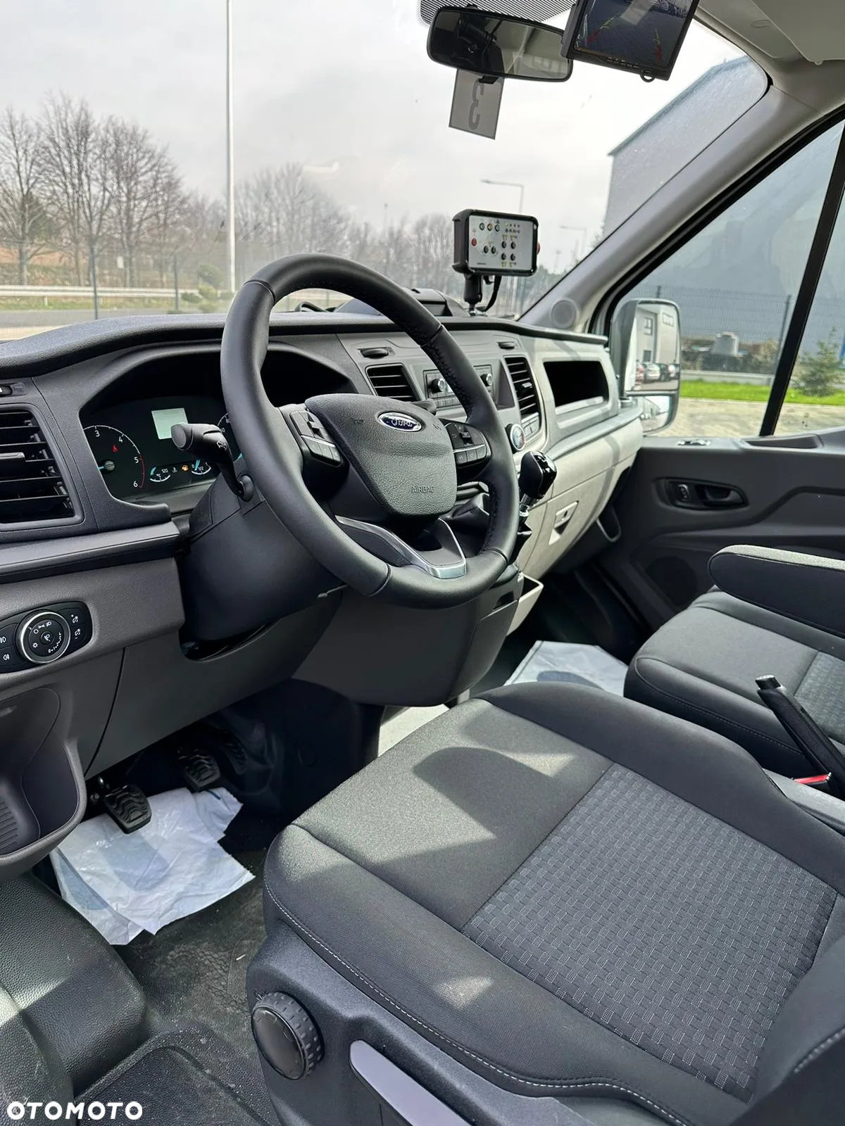 France Elevateur Topy 10.2 Ford Transit - 7