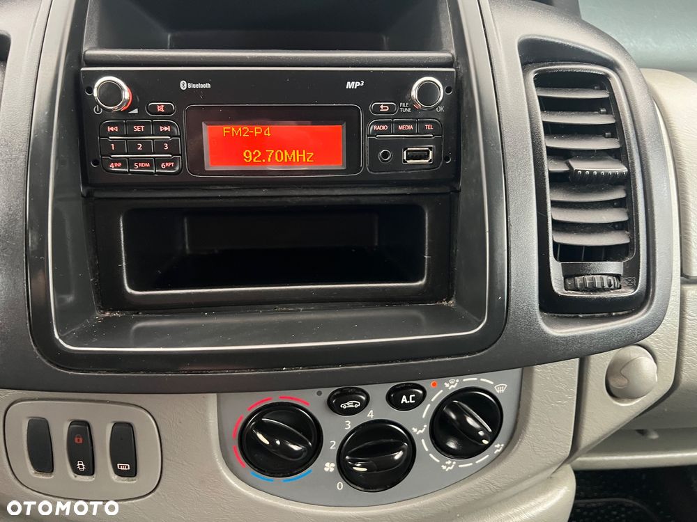 Renault Trafic - 32