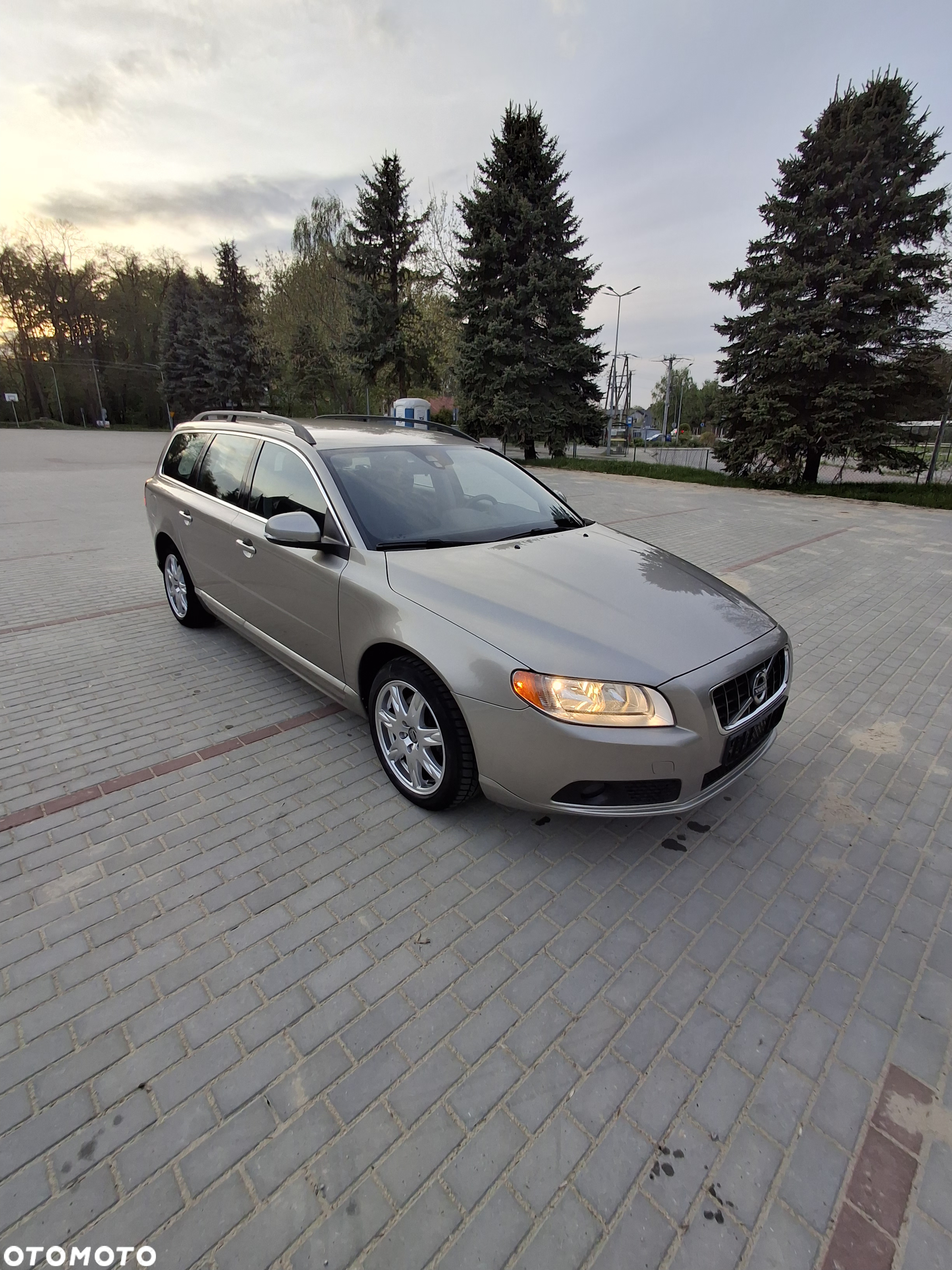 Volvo V70 D3 Momentum - 5