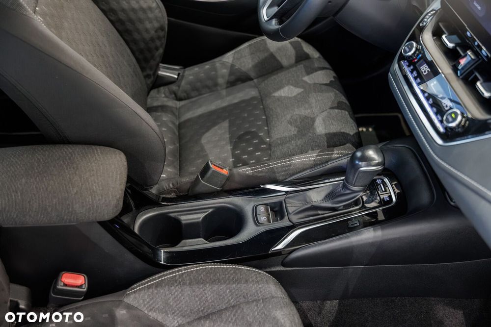 Toyota Corolla 1.8 Hybrid Comfort - 29