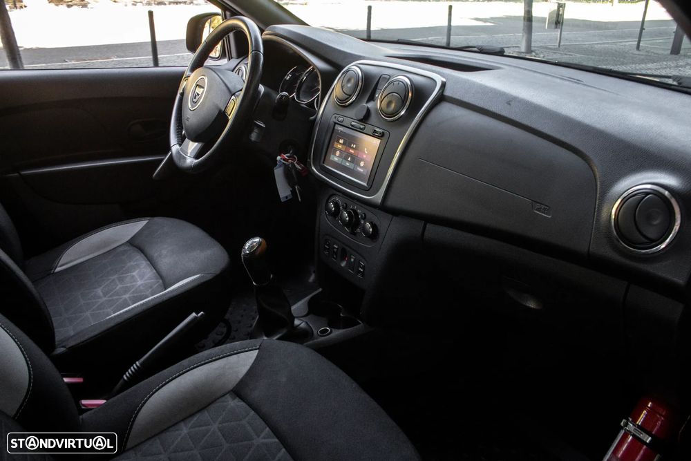 Dacia Sandero 1.5 dCi Stepway - 17
