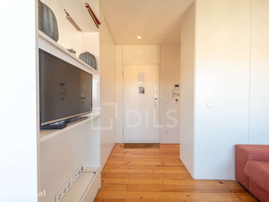 Apartamento T1 com varanda, na Avenida Rodrigues de Freitas - Grande imagem: 4/25