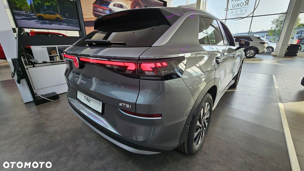 Volkswagen T-Roc - 15