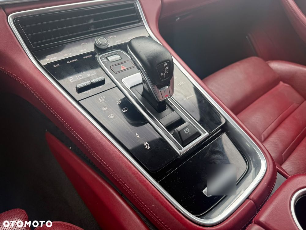 Porsche Panamera 4 Executive - 23