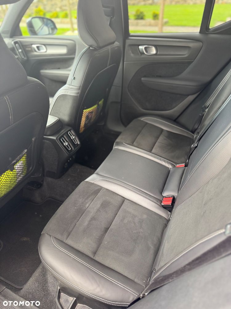 Volvo XC 40 D4 AWD Geartronic R-Design - 17