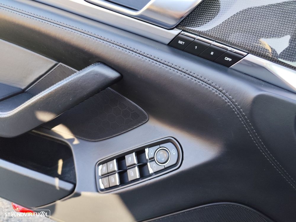 Porsche Panamera Diesel Platinum Edition - 26