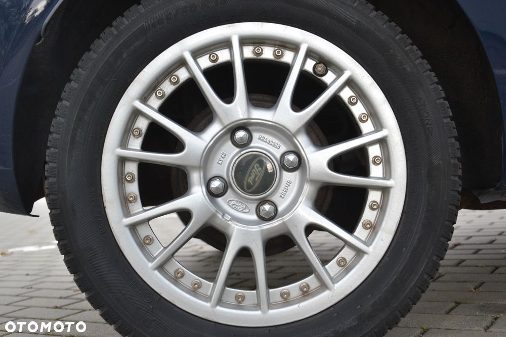 Ford Fiesta - 8