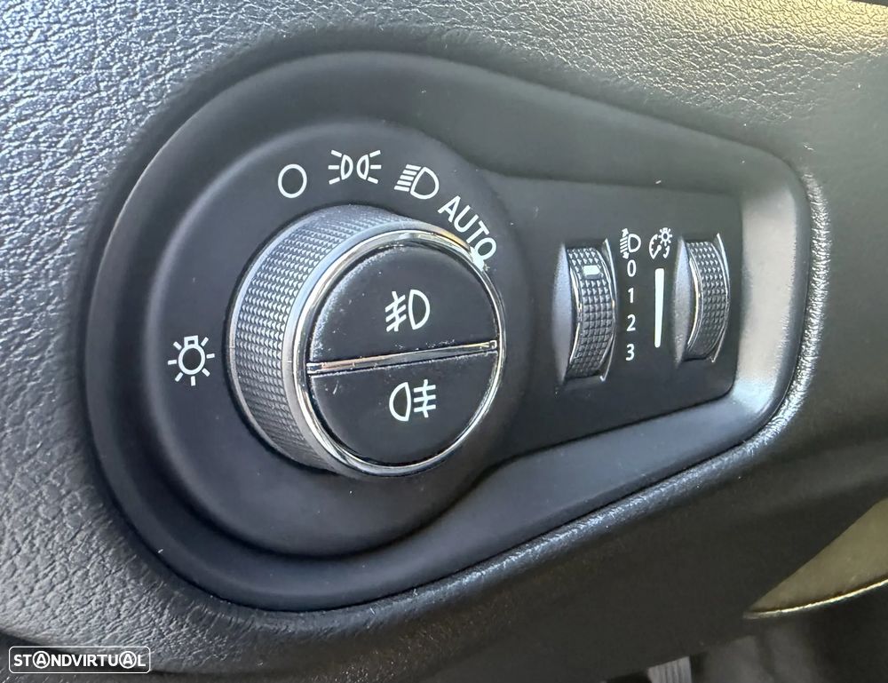Jeep Renegade 1.0 T Longitude - 16
