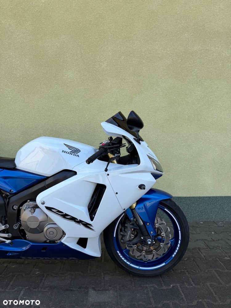 Honda CBR - 6